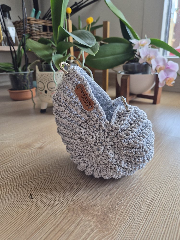 Silver Shell Bag – Simli El Örgüsü Çanta