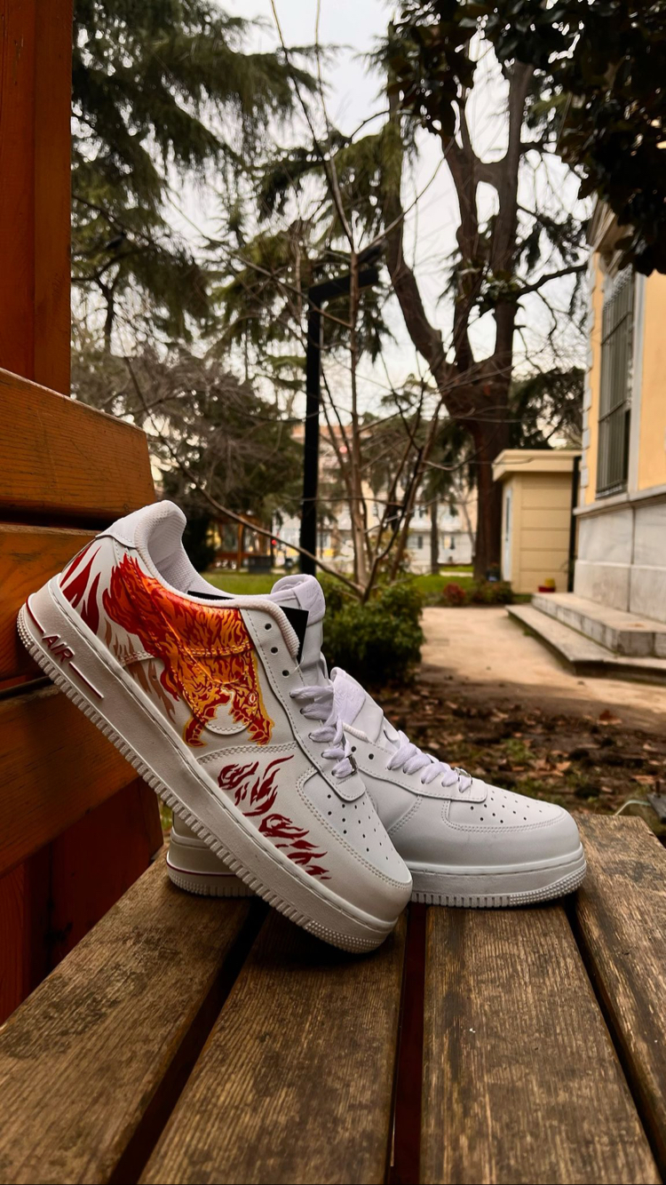 Howl(w) Sneaker