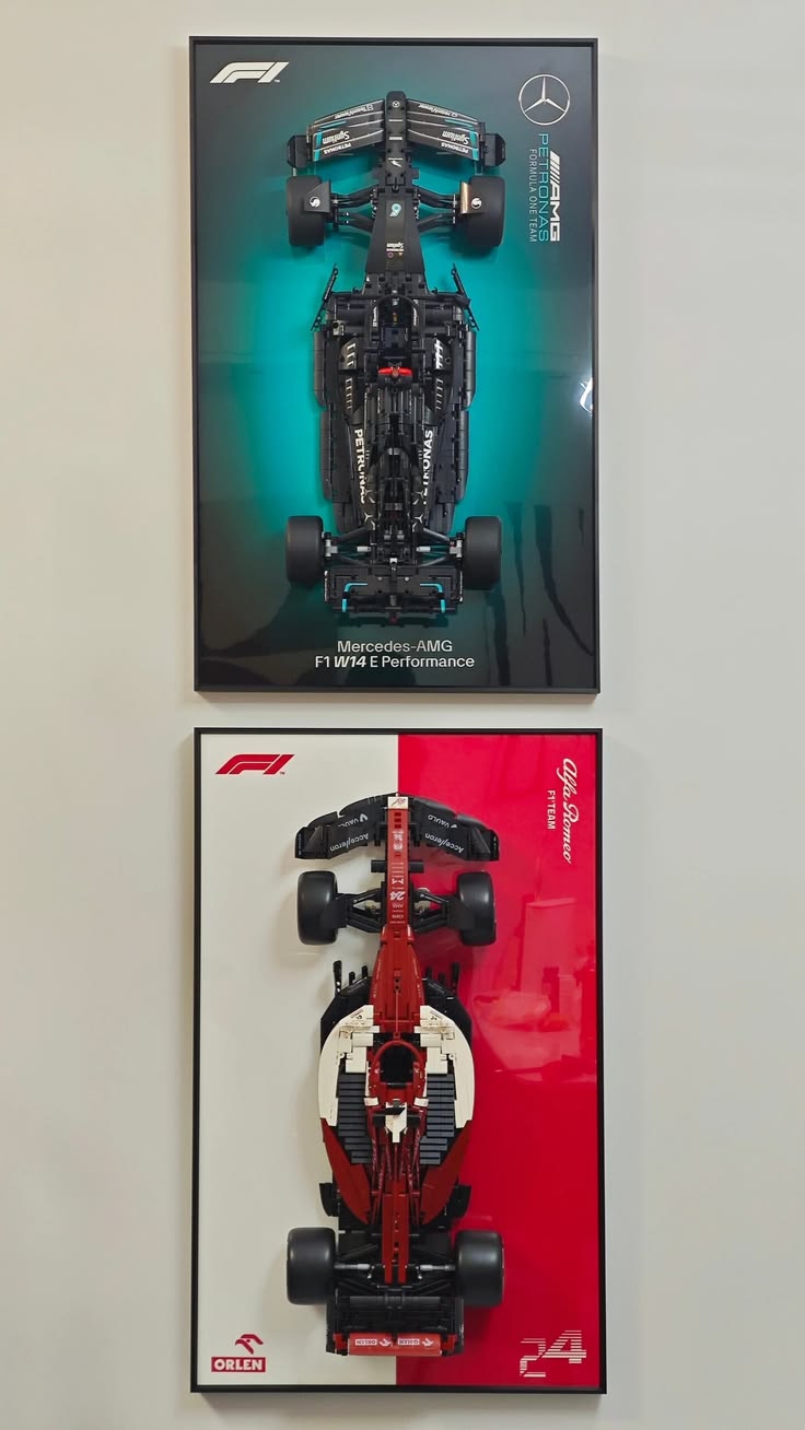 LEGO Technic Mercedes W15 F1 Lego Tablo