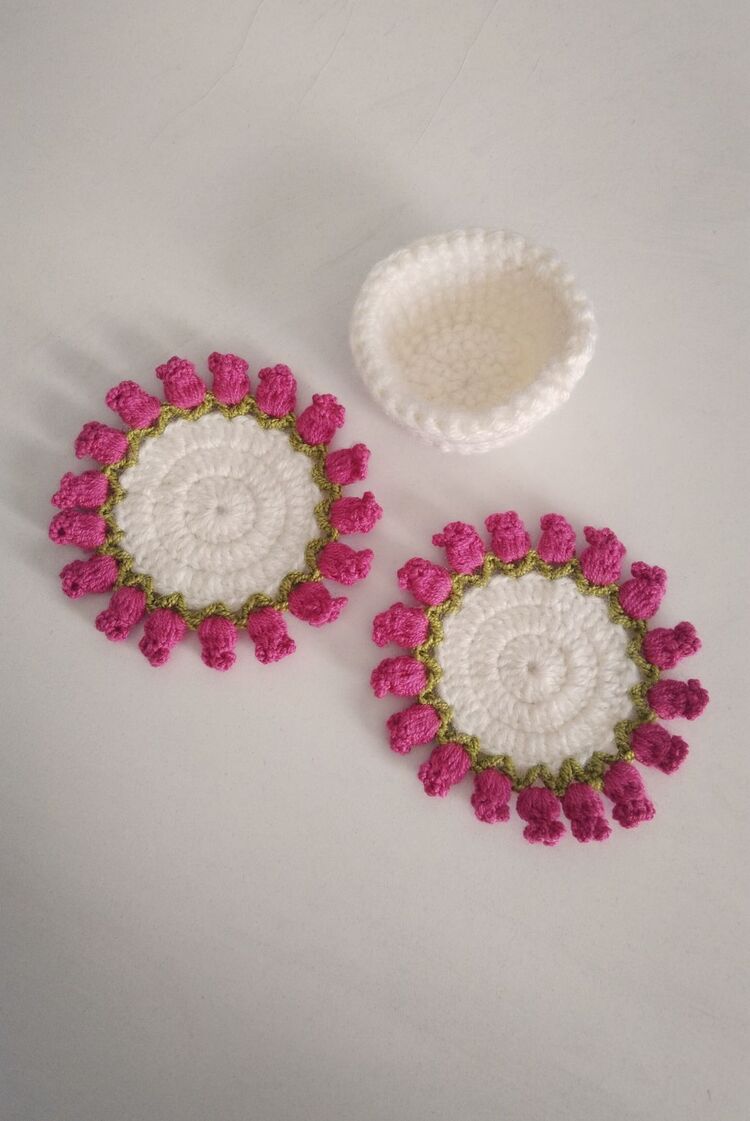 Lale buketi ikili bardak altlığı