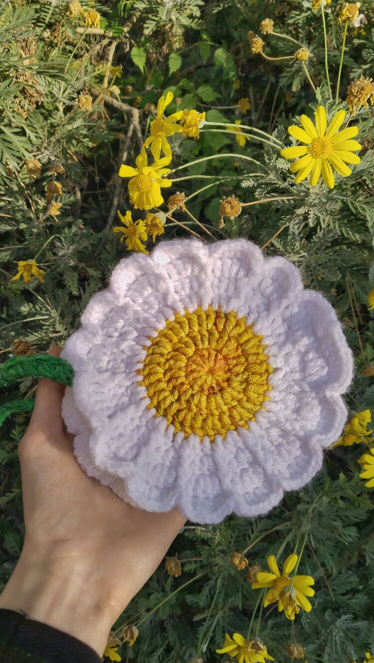 Papatya minik çanta + 1 tane papatya toka