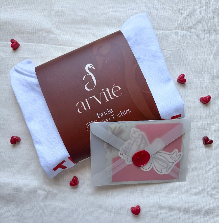 THE BRIDE CLUP T-shirt