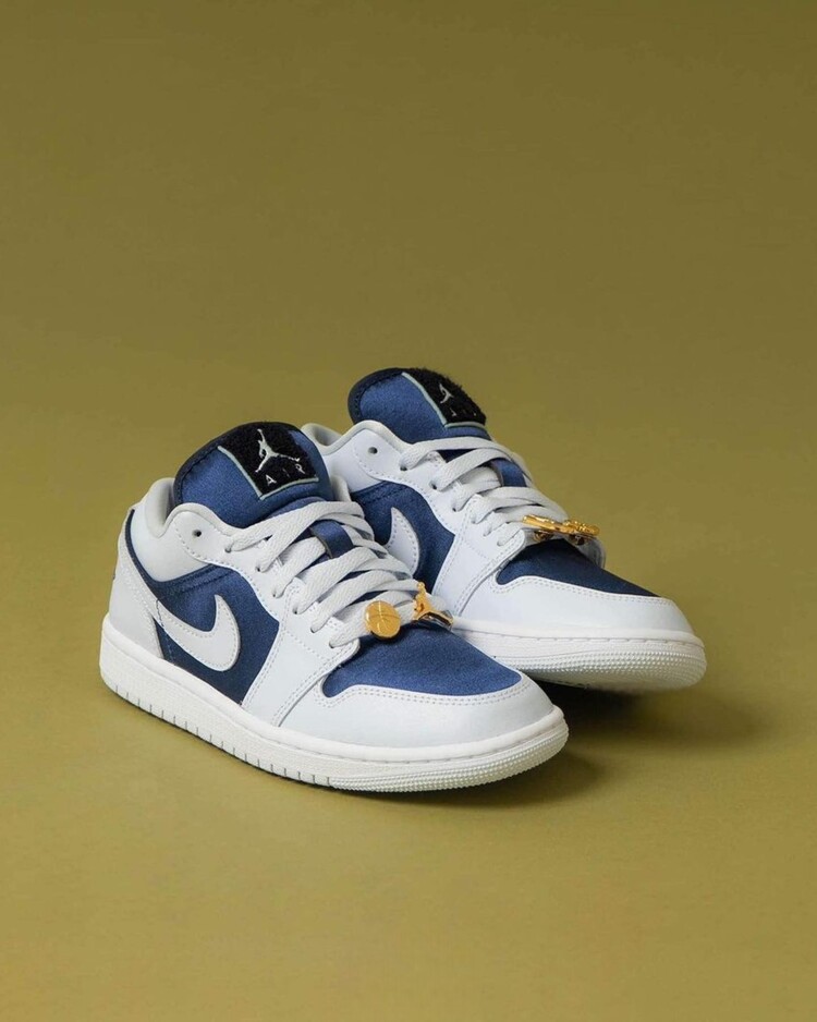 Nike Air Jordan 1 Low SE Football Grey White Gym Red Midnight Navy