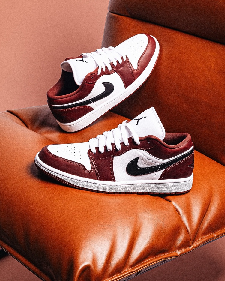 Nike Air Jordan 1 Low Noble Red