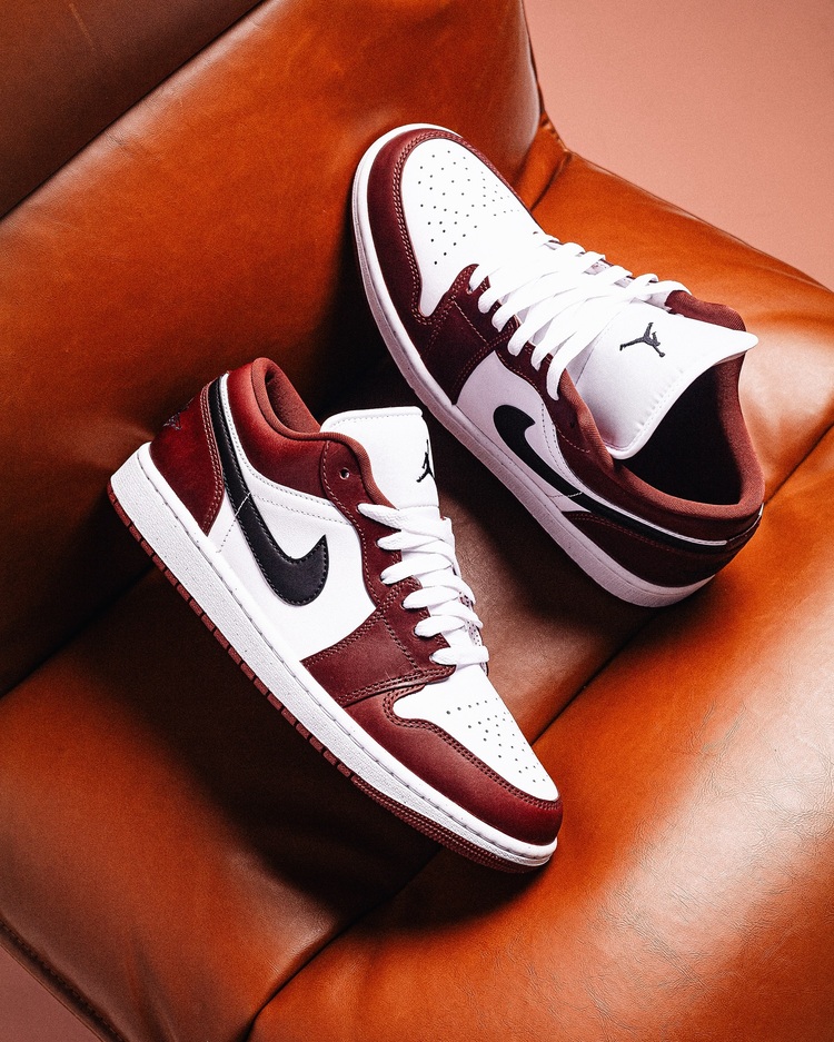 Nike Air Jordan 1 Low Noble Red