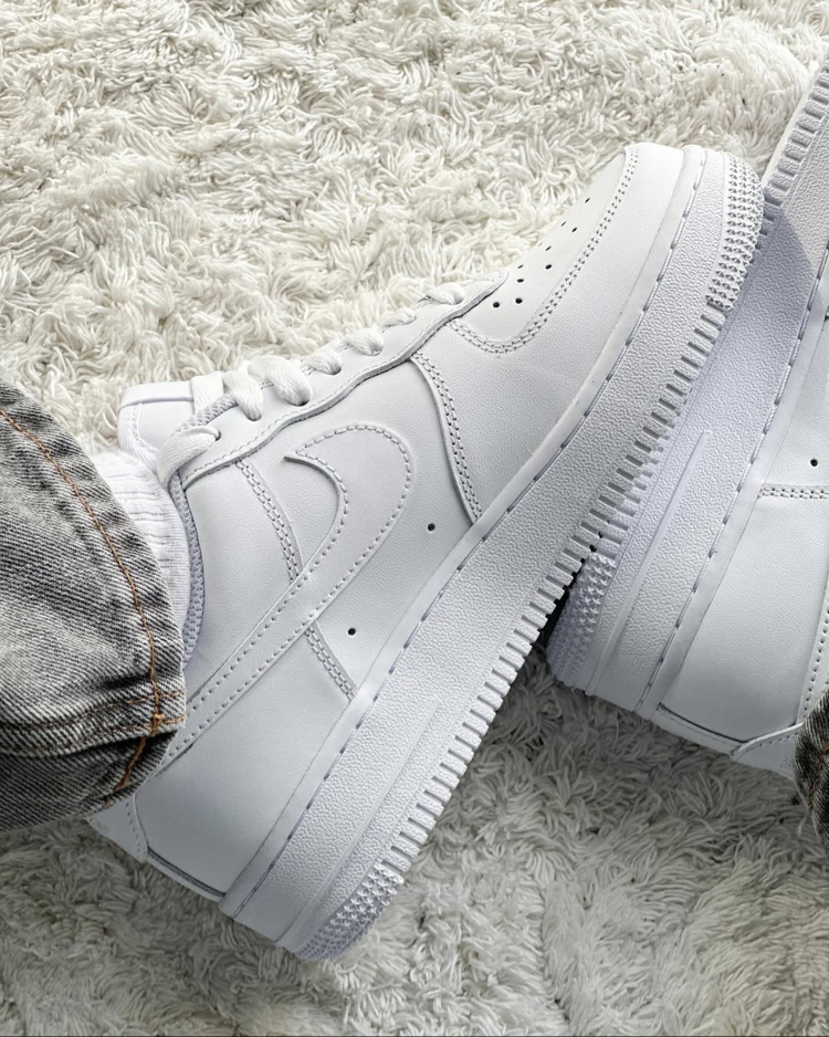 Nike Air Force 1 Low Classic Triple White