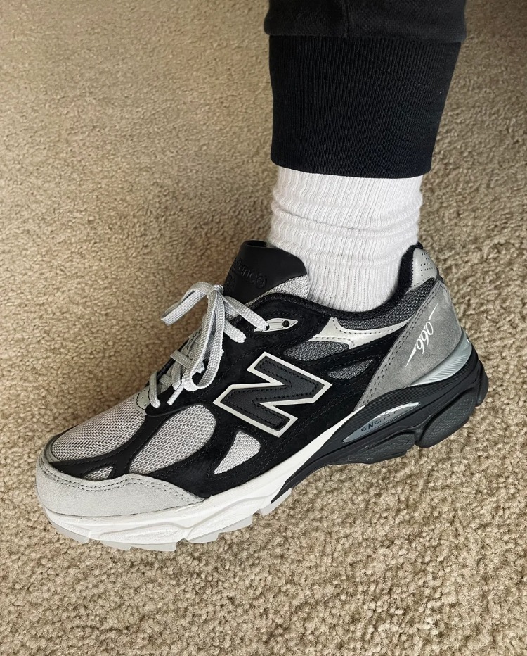 New Balance 990v3 MiUSA DTLR GR3YSCALE