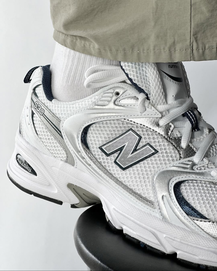 New Balance 530 White Silver Navy