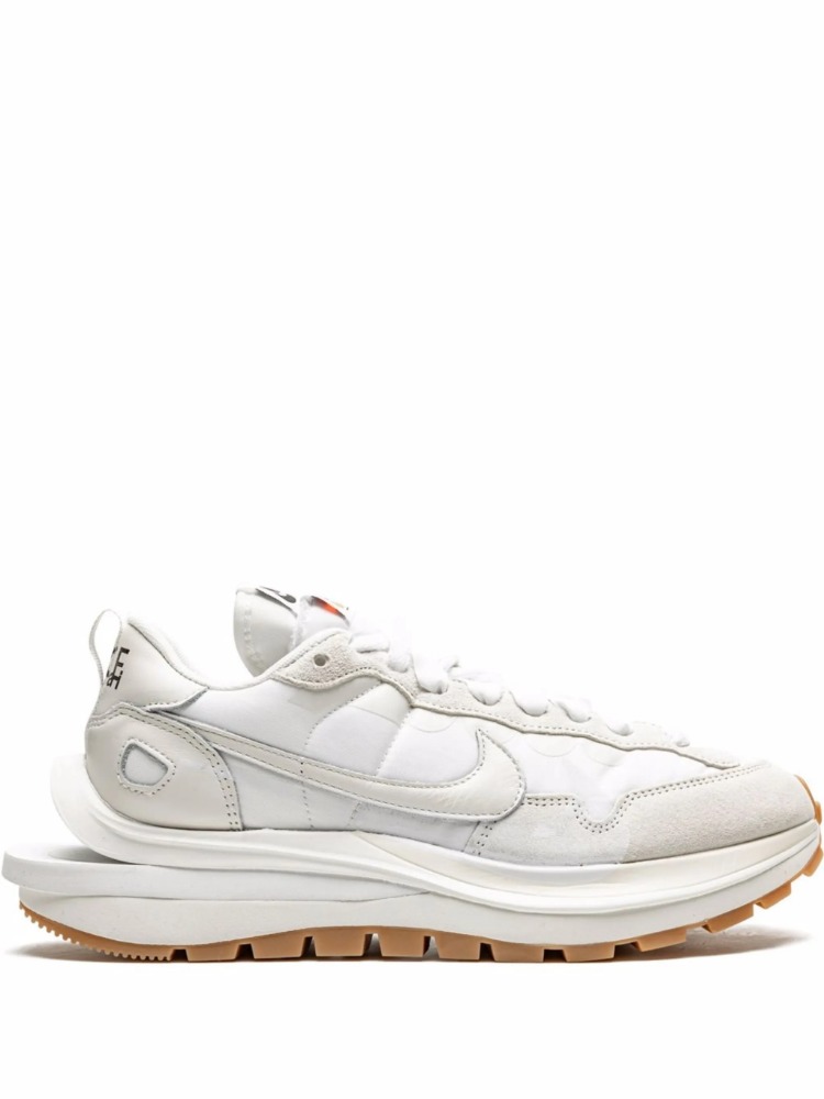 Nike Vaporwaffle sacai Sail Gum