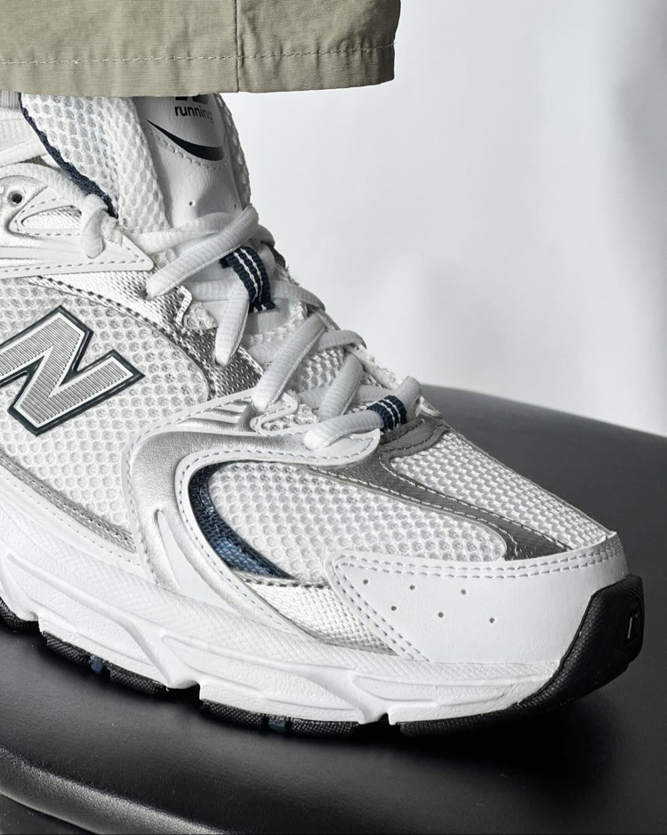 New Balance 530 White Silver Navy