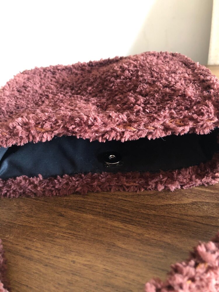 Ürün adı: Minik peluş çanta
