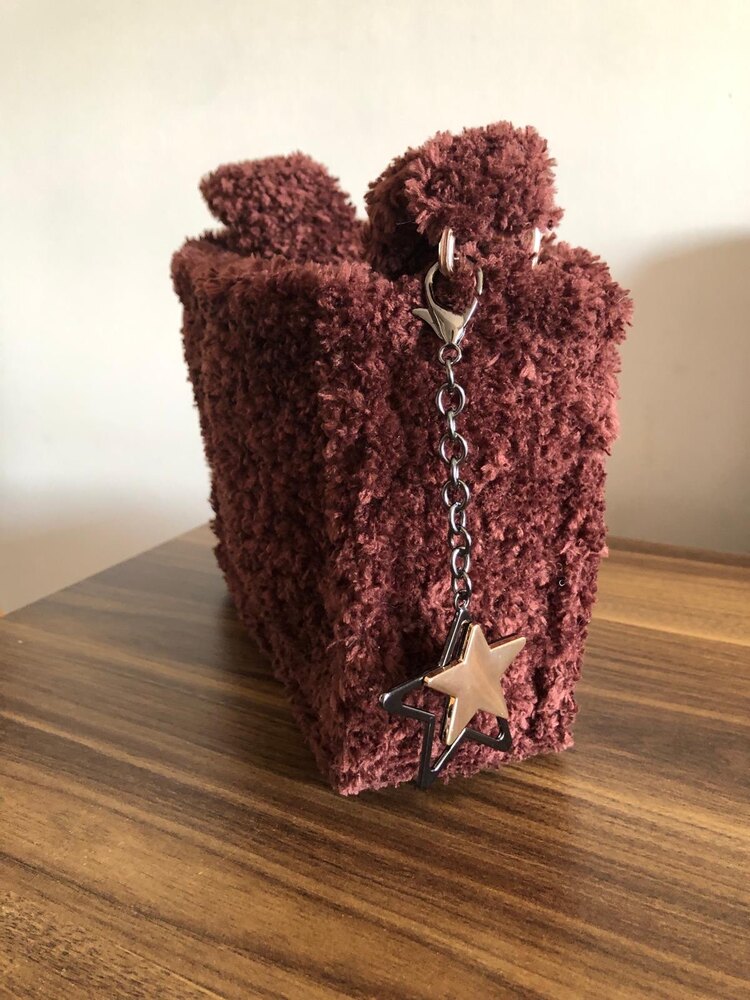 Ürün adı: Minik peluş çanta