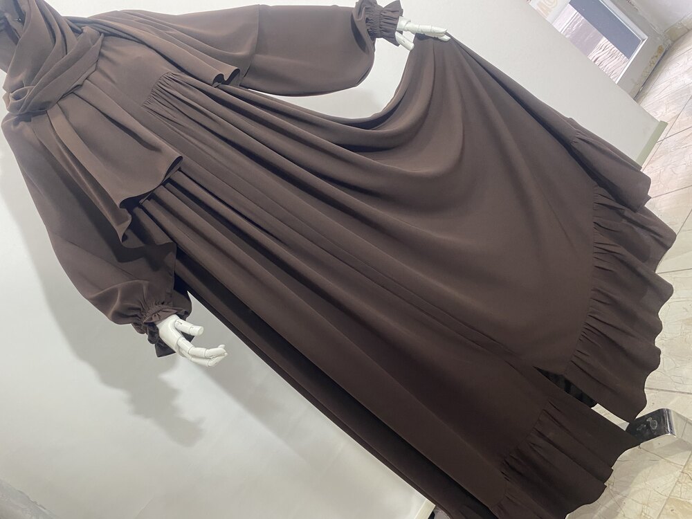 Aişe model ferace