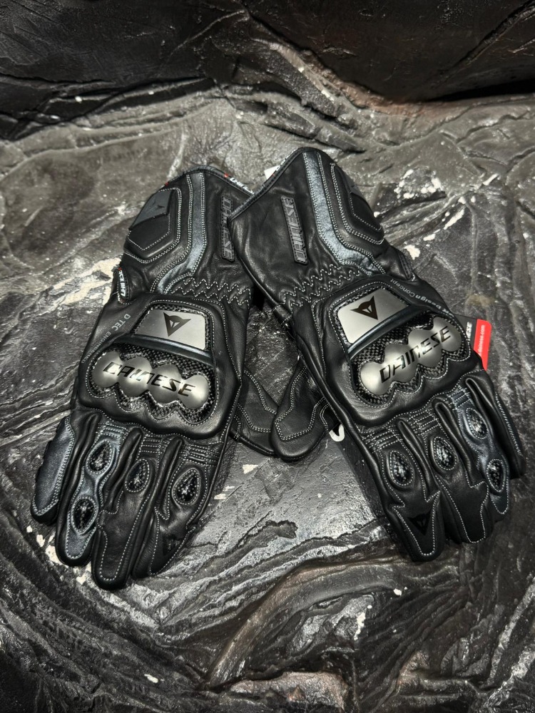 Dainese Uzun Bilekli Deri Eldiven Siyah