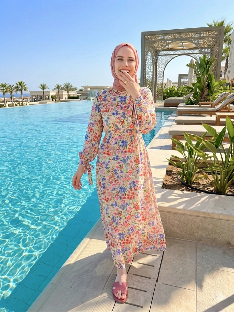Lora Dress 