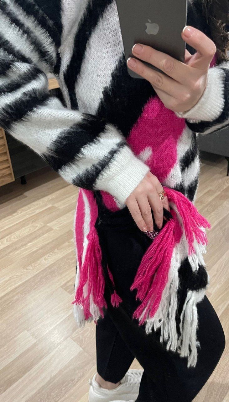Twist model saçaklı triko kazak