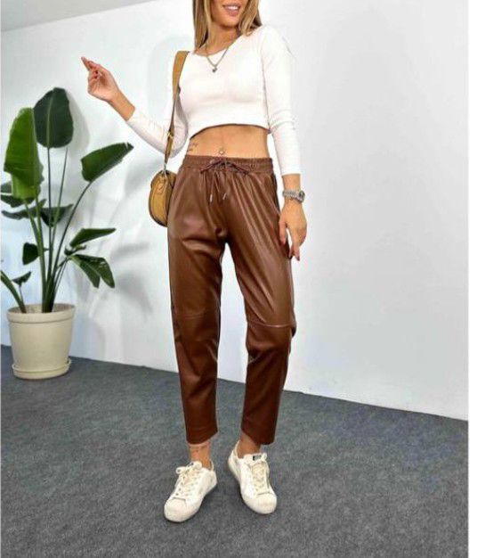 Dar paça içi şaronlu deri pantalon