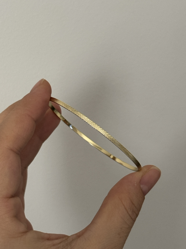 Xuping lazer detaylı Ajda bilezik ( 64 mm )