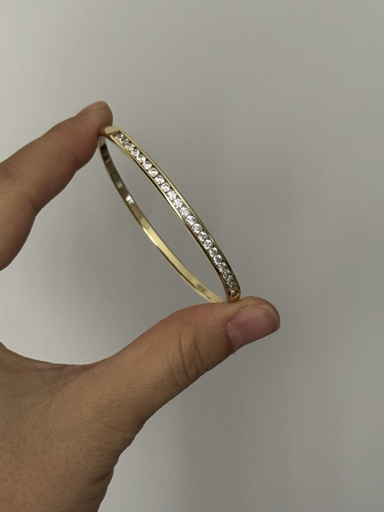 Xuping taşlı basic kelepçe (60 mm)