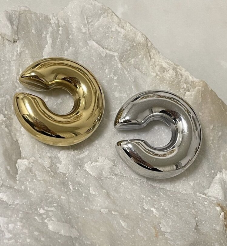 Chunky Gold EarCuff