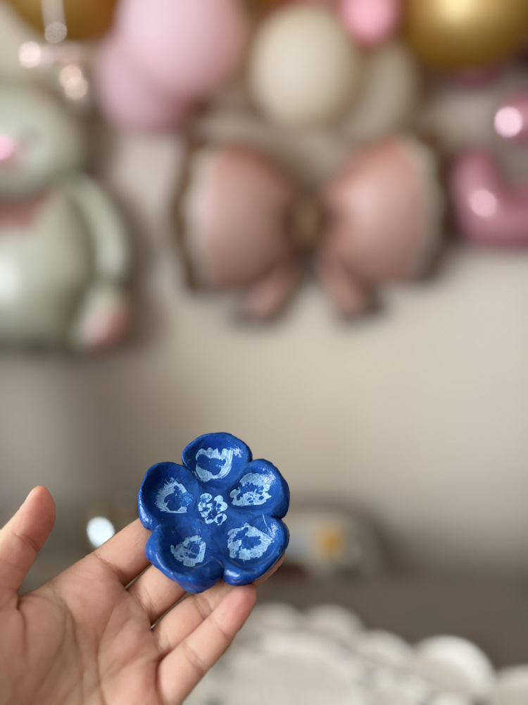 Ceramic Flower Ring Holder – Blue | El Yapımı Seramik Yüzüklük