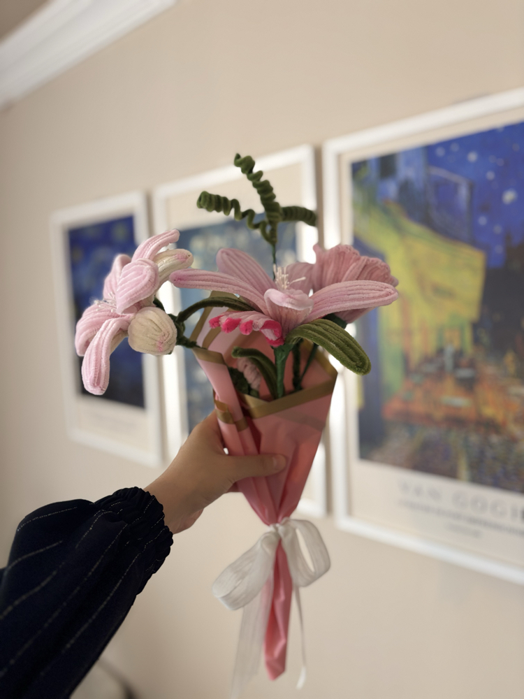      Pink Şönil Flower Bouquet | Üçlü El Yapımı Buket
