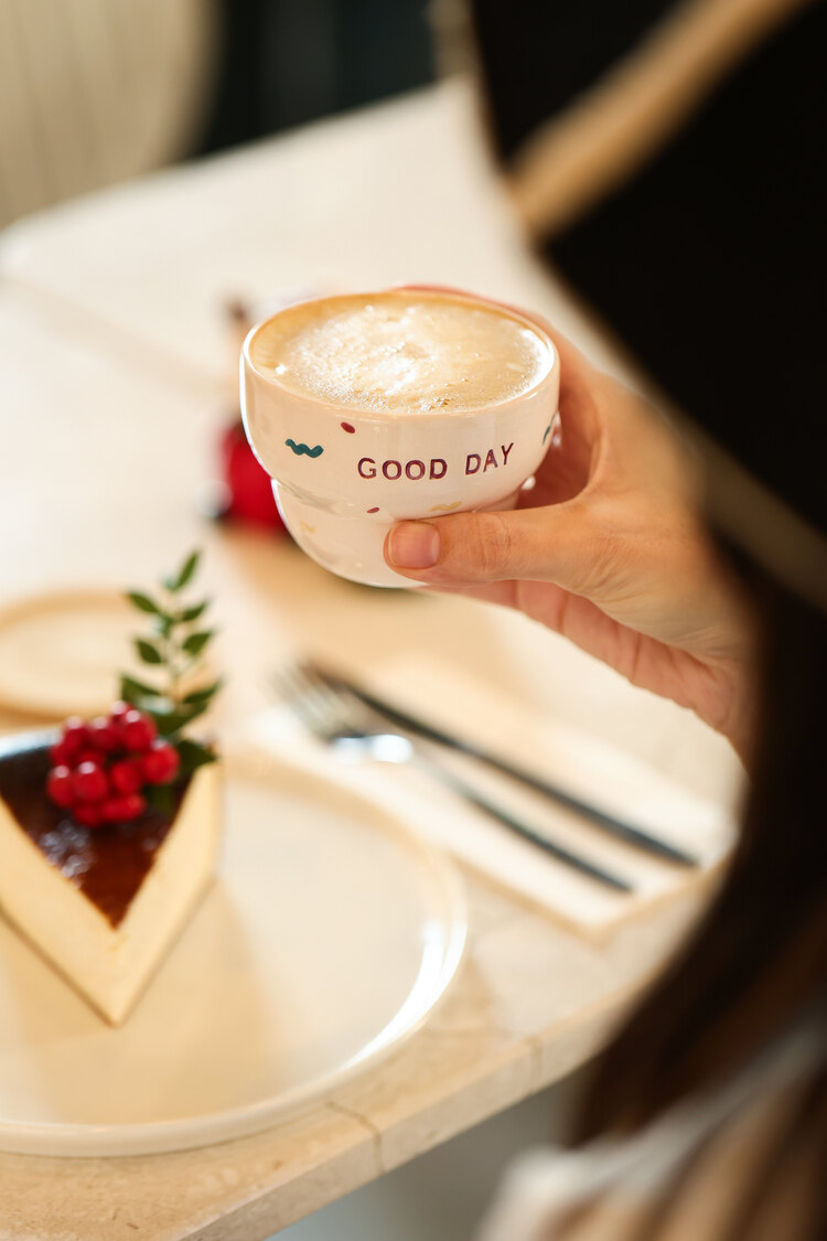 Good Day Yazılı El Yapımı Seramik Bardak