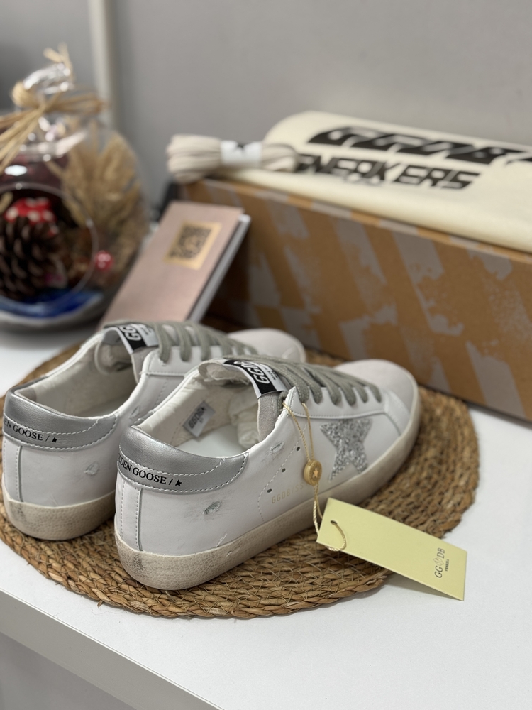Golden Goose