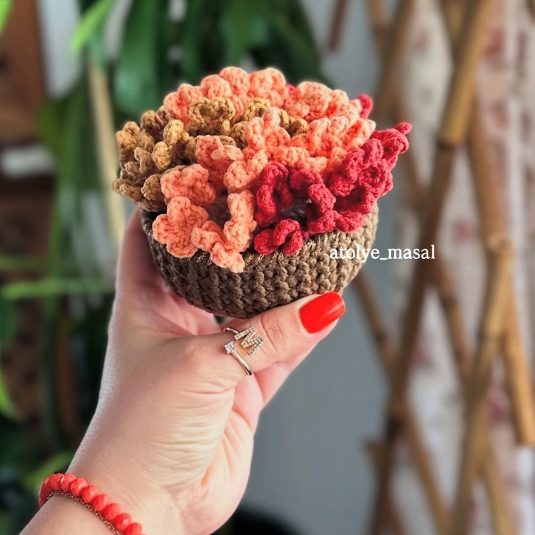 Çiçek Buketi Örgü Bardak Altlığı