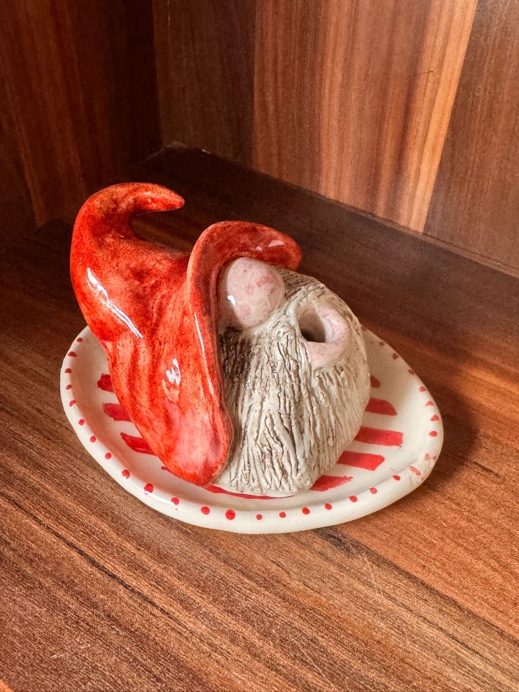 Dekoratif gnome tütsülük