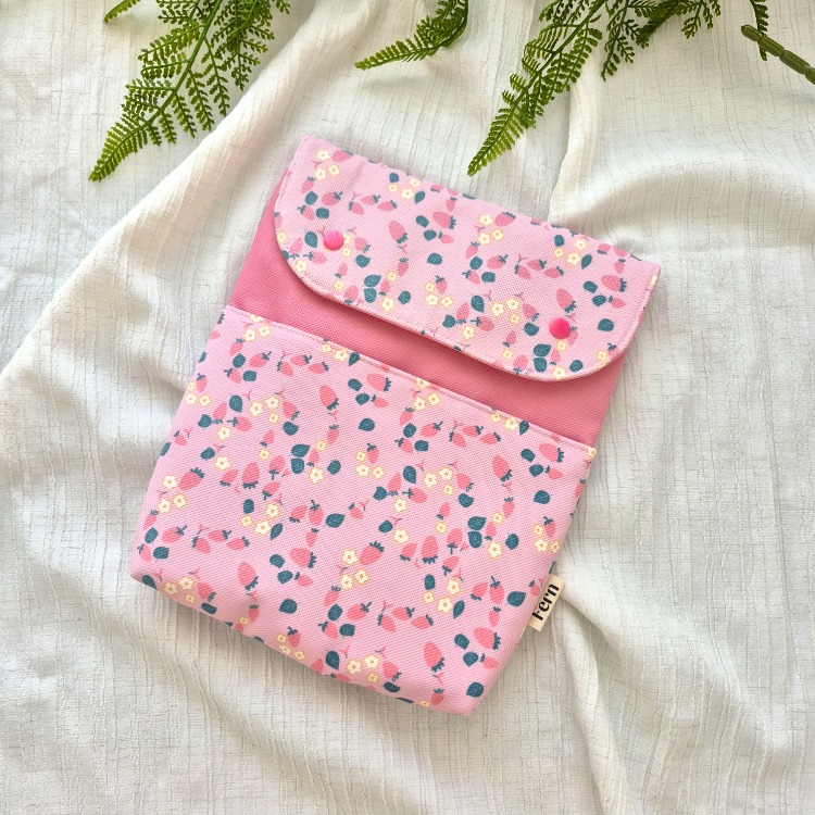 Kitap/Tablet(10"/11") Kılıfı Pembe Çilekler