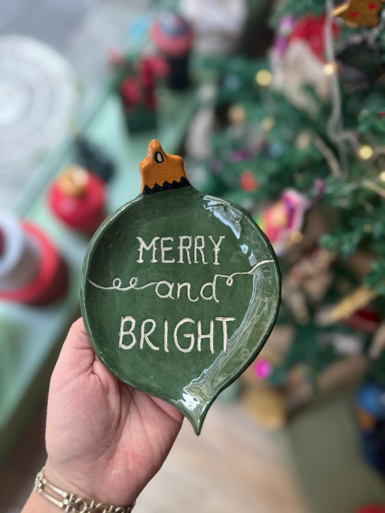 Yılbaşı Konseptli El Yapımı Seramik Mini Tabak | “Merry & Bright” | Atölye Gypsy