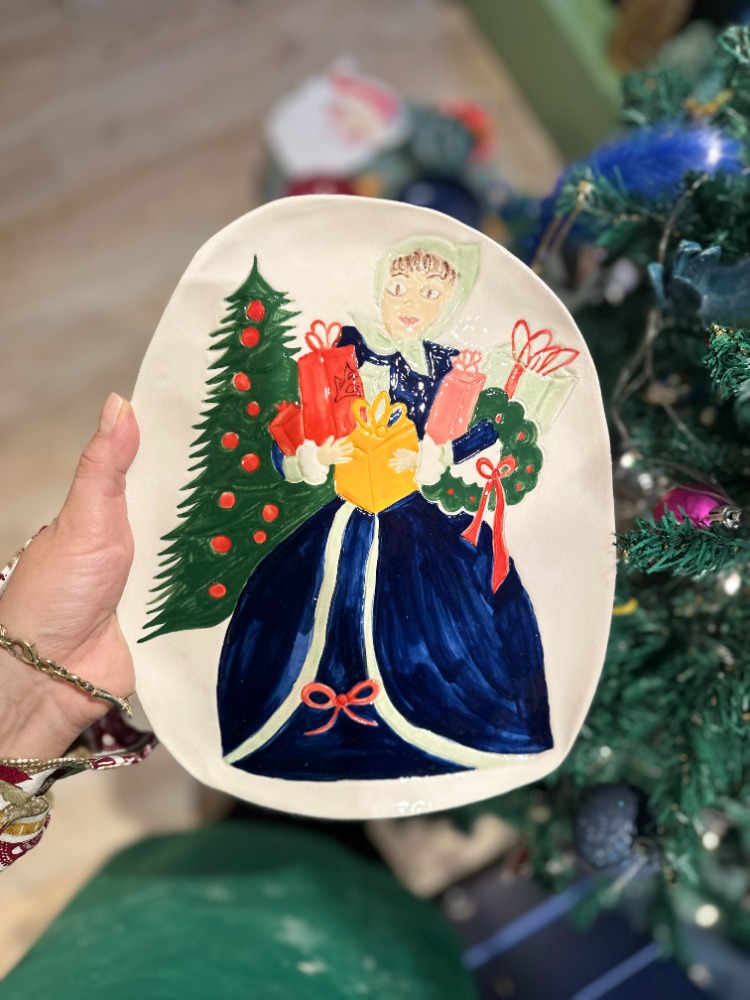 El Yapımı Seramik Yılbaşı Konseptli Tabak – “Gifts for Loved Ones” | Atölye Gypsy
