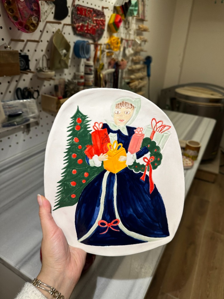 El Yapımı Seramik Yılbaşı Konseptli Tabak – “Gifts for Loved Ones” | Atölye Gypsy