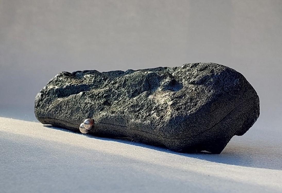 PURSE ( stone like)