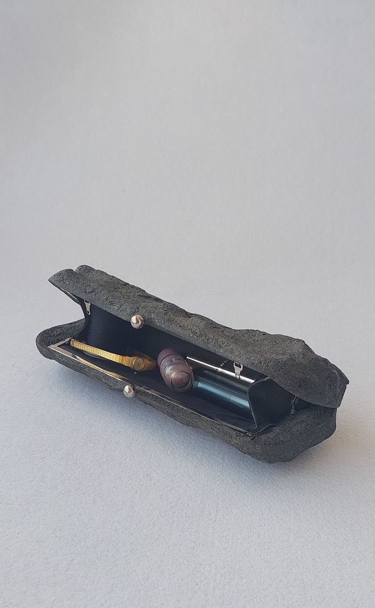 PURSE ( stone like)