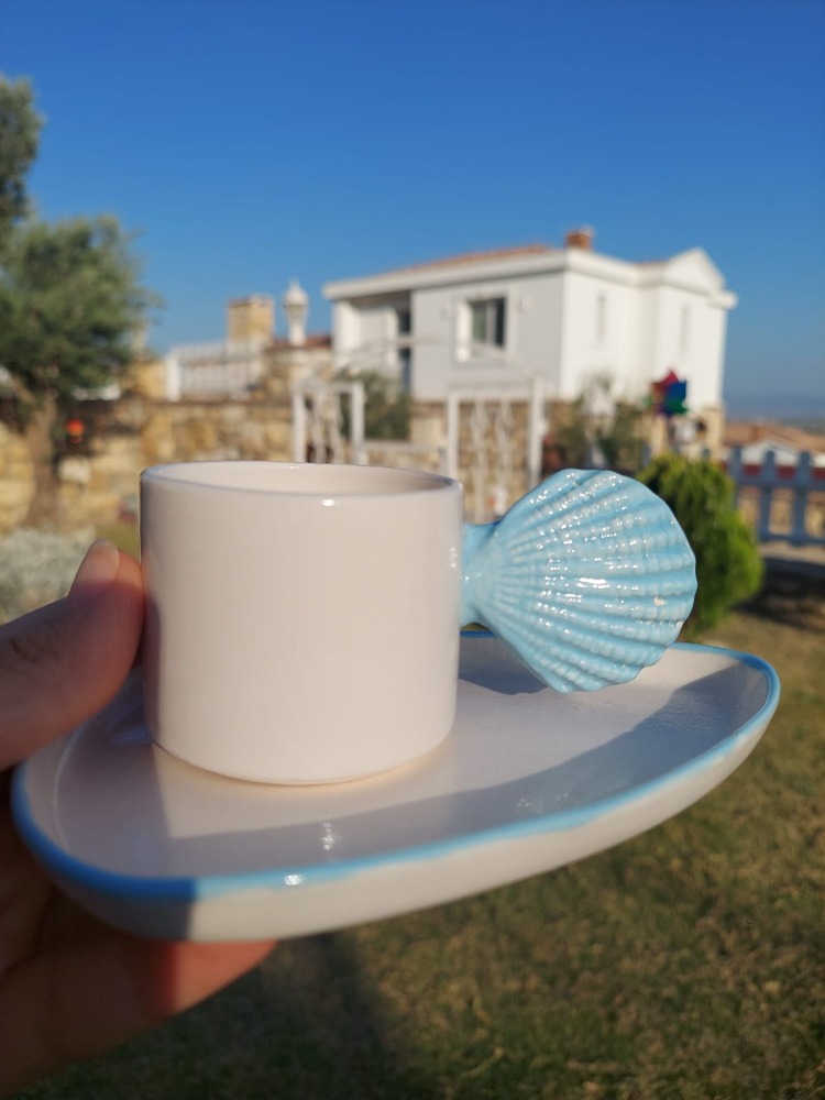 Kulbu Mavi Pekten Figürlü Türk Kahvesi Fincanı ve Tabağı - 80 ml