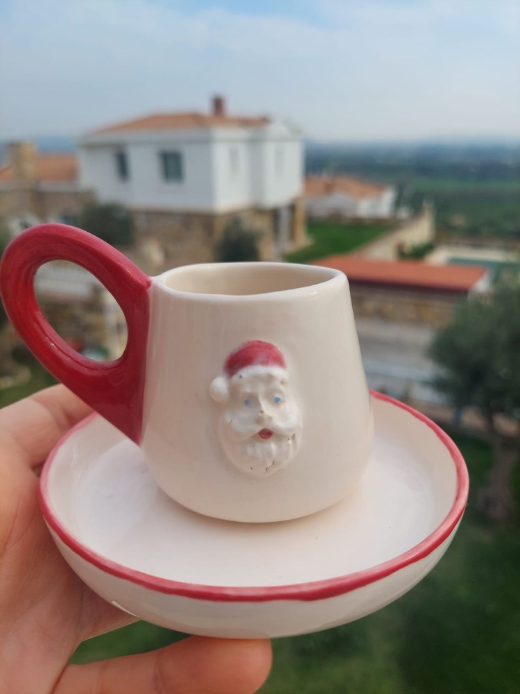 Noel Baba Figürlü Türk Kahvesi Fincan ve Tabağı - 100 ml
