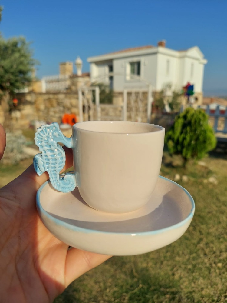 MaviDeniz Atı Kulplu Türk Kahvesi Fincanı ve Tabağı - 80 ml