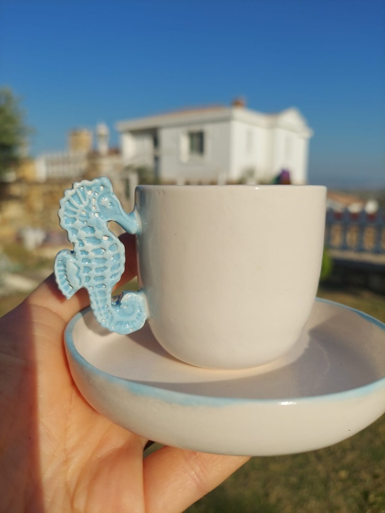 MaviDeniz Atı Kulplu Türk Kahvesi Fincanı ve Tabağı - 80 ml