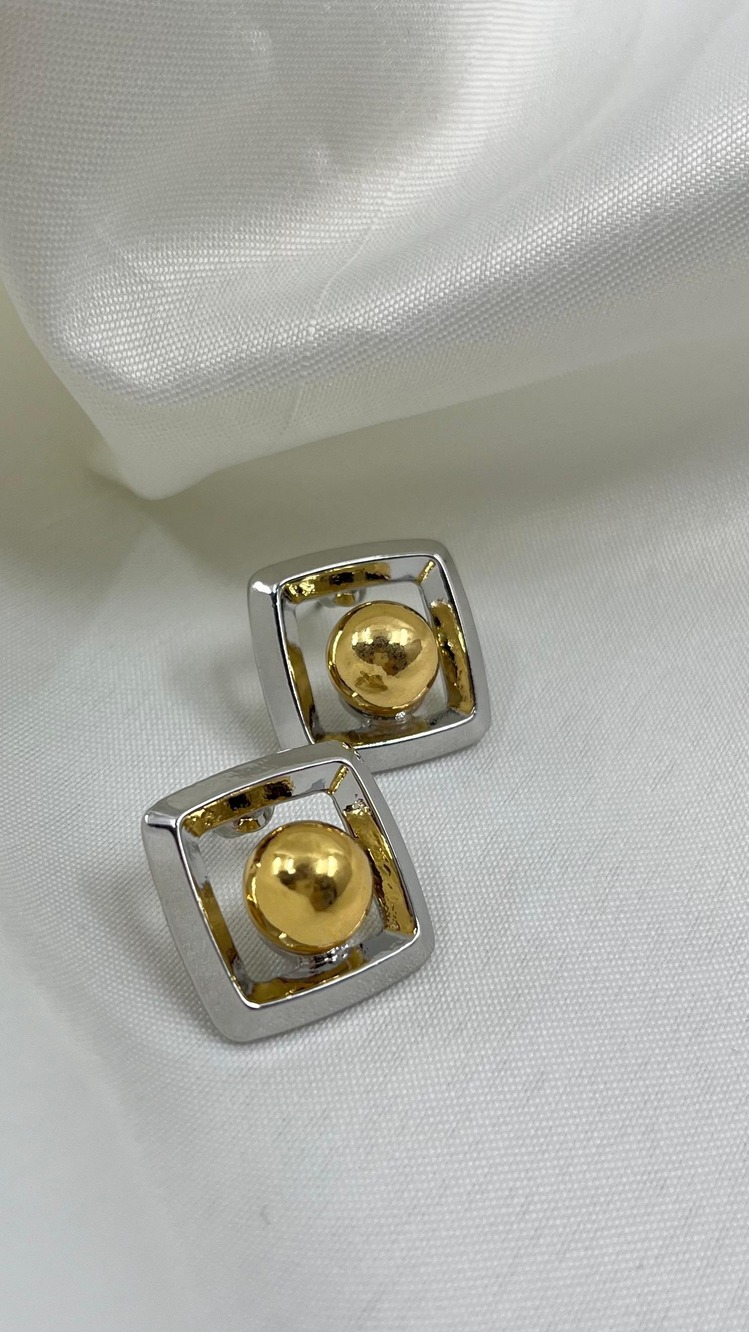 Zircon kare küpe