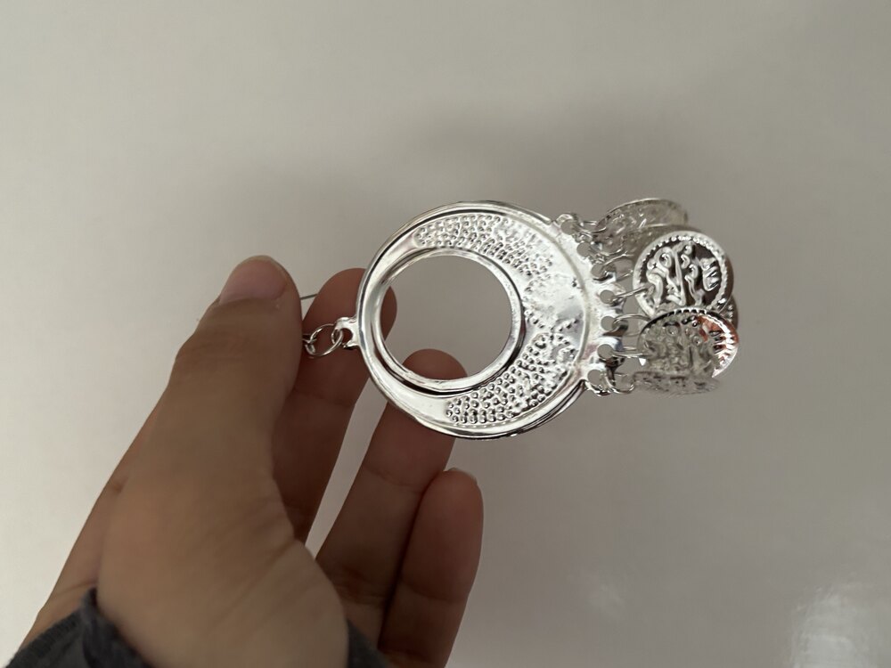 Gümüş rengi oryantal küpe