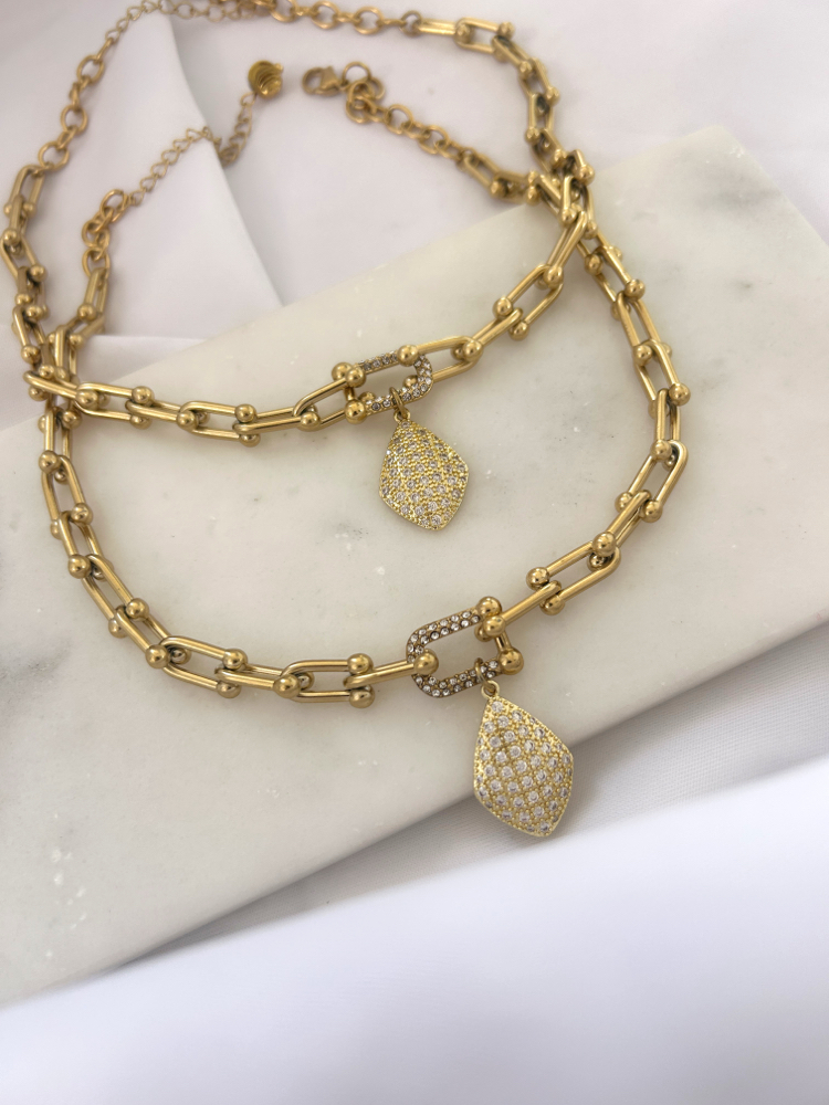 Evora Choker