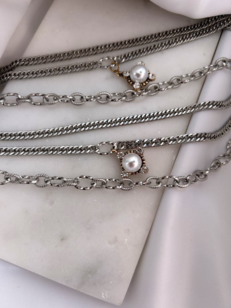Moon Pearl Necklace 