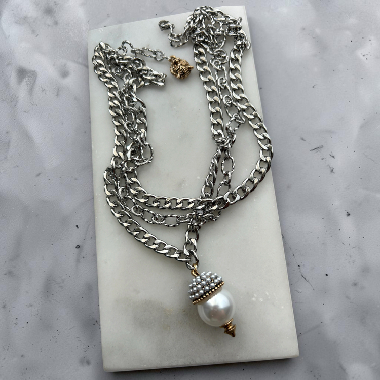 Regina Pearl Necklace