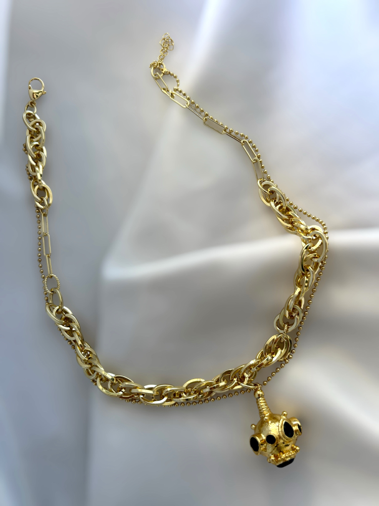 Regina Nera Necklace 