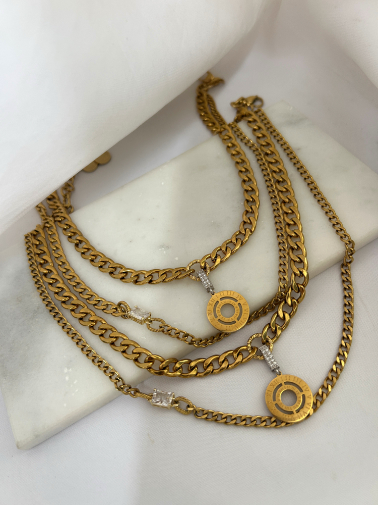 Romane Choker