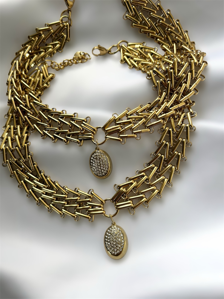 Aurezian choker