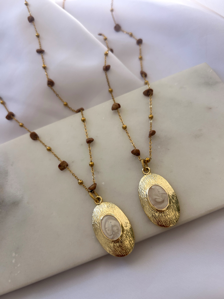 Maelis Necklace (Brown)