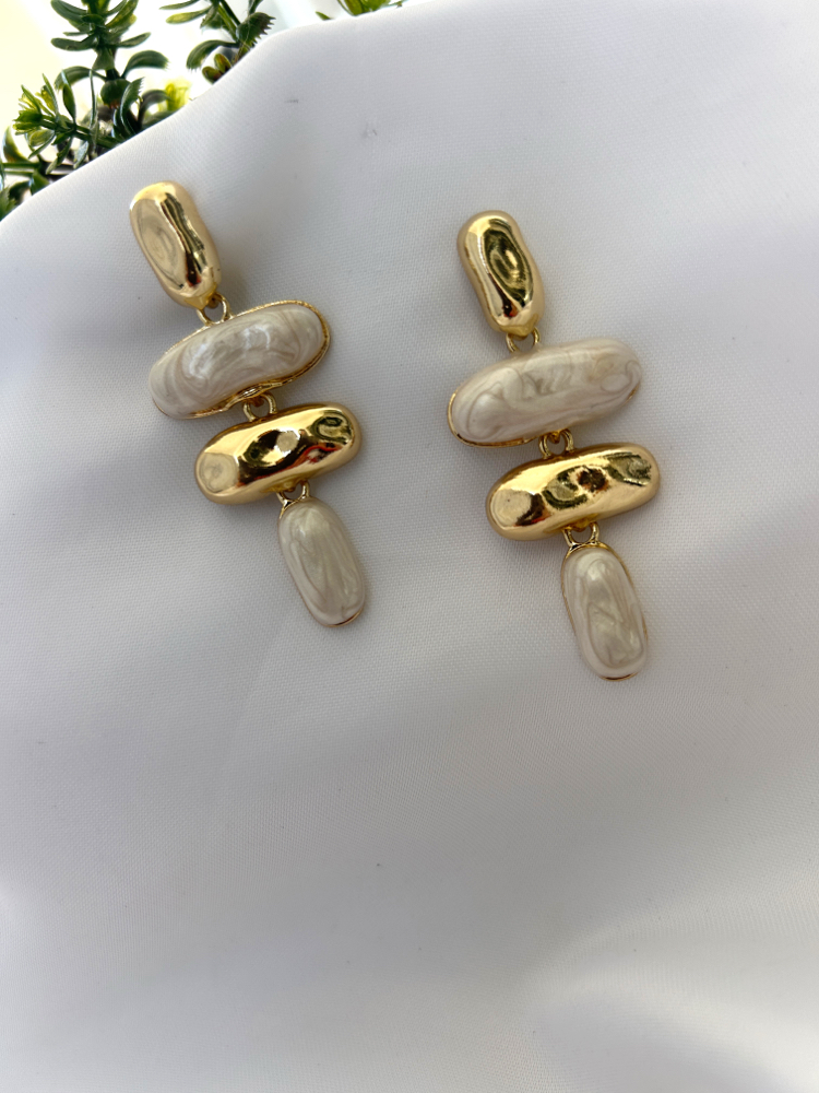 Solea Beige Earring
